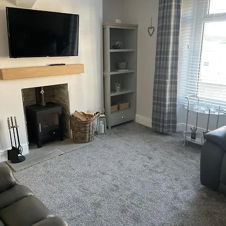 Quirky Cottage In The Centre Of Penrith With A Hot Tub Exterior photo
