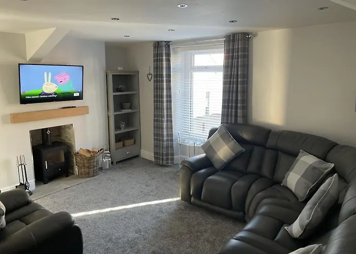 Quirky Cottage In The Centre Of Penrith With A Hot Tub